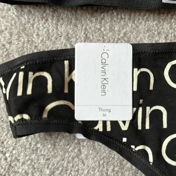 Calvin Klein Heritage Bralette and Thong Set M NWT - Picture 3 of 3